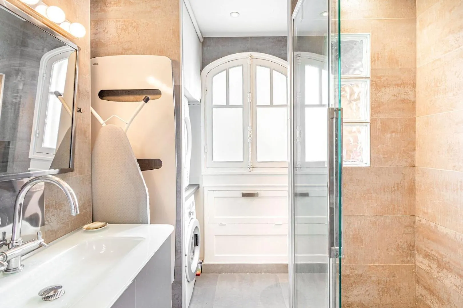 Guestready - Stay In The Heart Of Paris 0*,  France